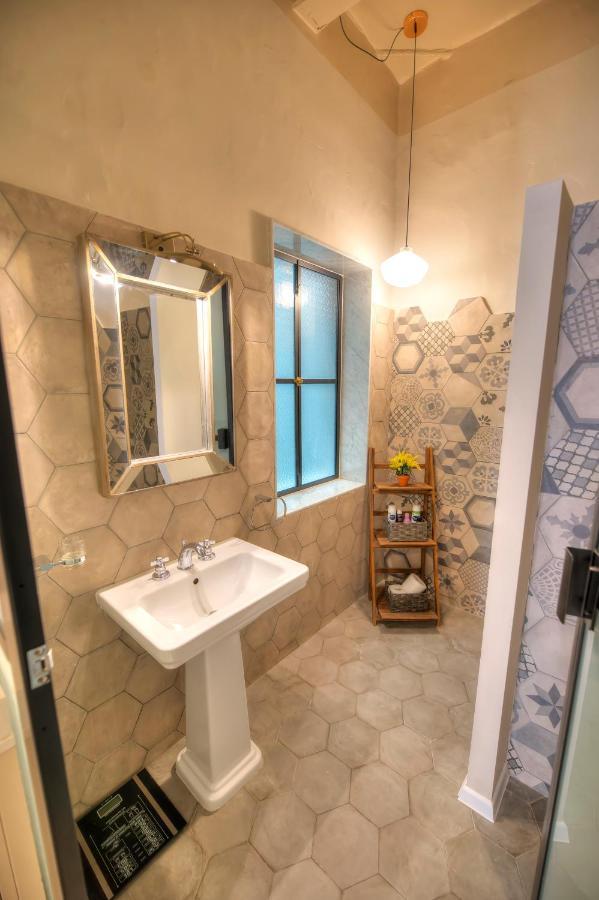 Charming & Traditional Flat In City Center Esch1-2 Valeta Exterior foto